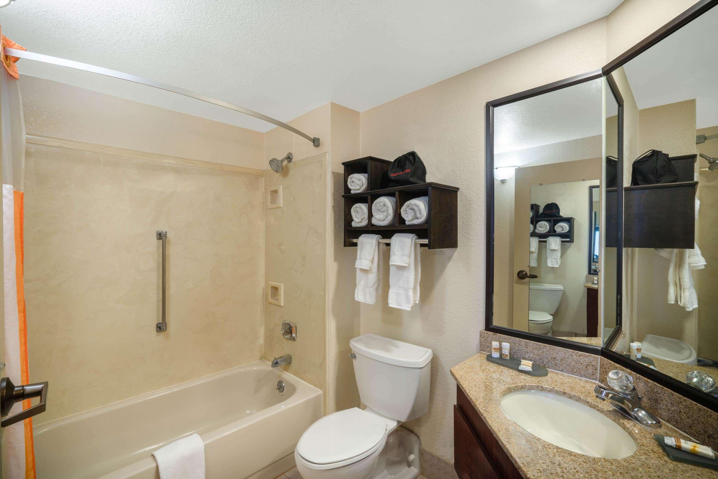 La Quinta By Wyndham Airport Graceland Hotel 3*