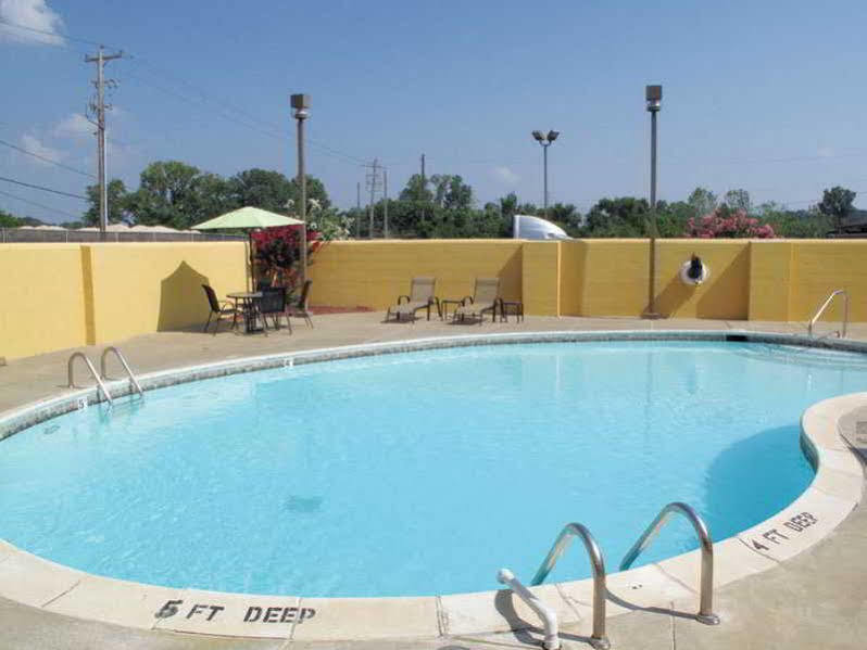 Hotel La Quinta By Wyndham Airport Graceland