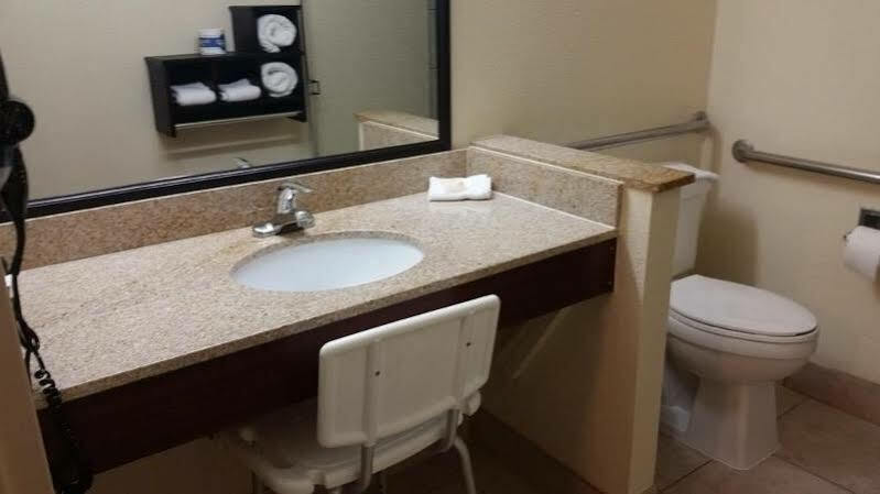 La Quinta By Wyndham Airport Graceland Hotel 3*
