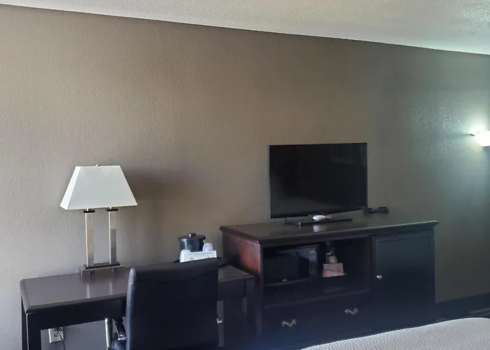 La Quinta By Wyndham Memphis Airport Graceland