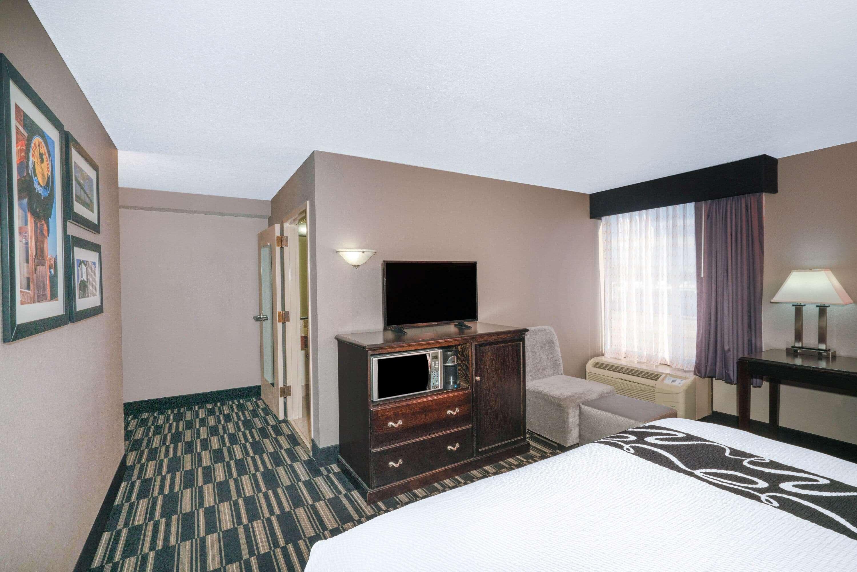 Hotel La Quinta By Wyndham Airport Graceland 3*